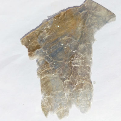 Contenu en K2O de 2,5-9,8% dans les feuilles de mica résistantes à la chaleur destinées à des applications personnalisées