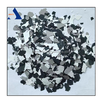Méthode d'application des copeaux de roche composites par pulvérisation pour les revêtements de copeaux de flocons multicolores