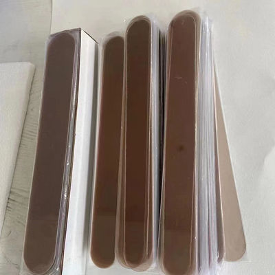 35-55 ml/100 g absorption d'huile Fe2O3 Contenu en % 1,5-5,8 Mica feuille en rubis vert doré brun
