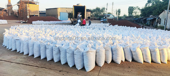 Légère LECA pour l'aquaponie Boules d'argile étendues pour l'hydroponie Densité en vrac 250-450 kg/m3